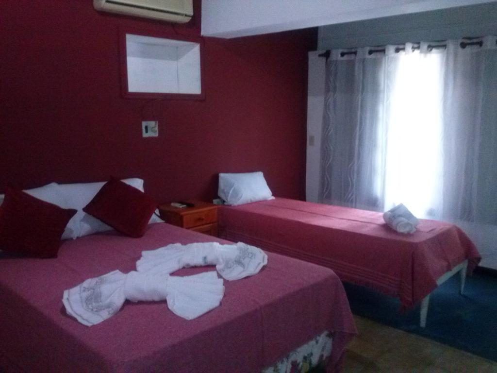 Petit Hotel Caraguata Puerto Iguazú Kültér fotó