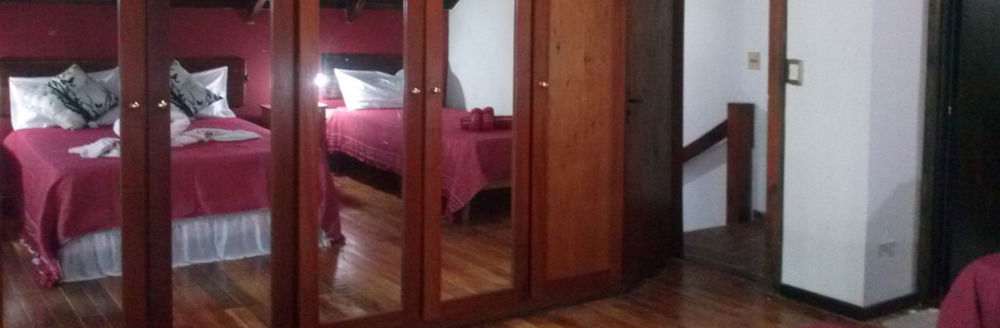 Petit Hotel Caraguata Puerto Iguazú Kültér fotó