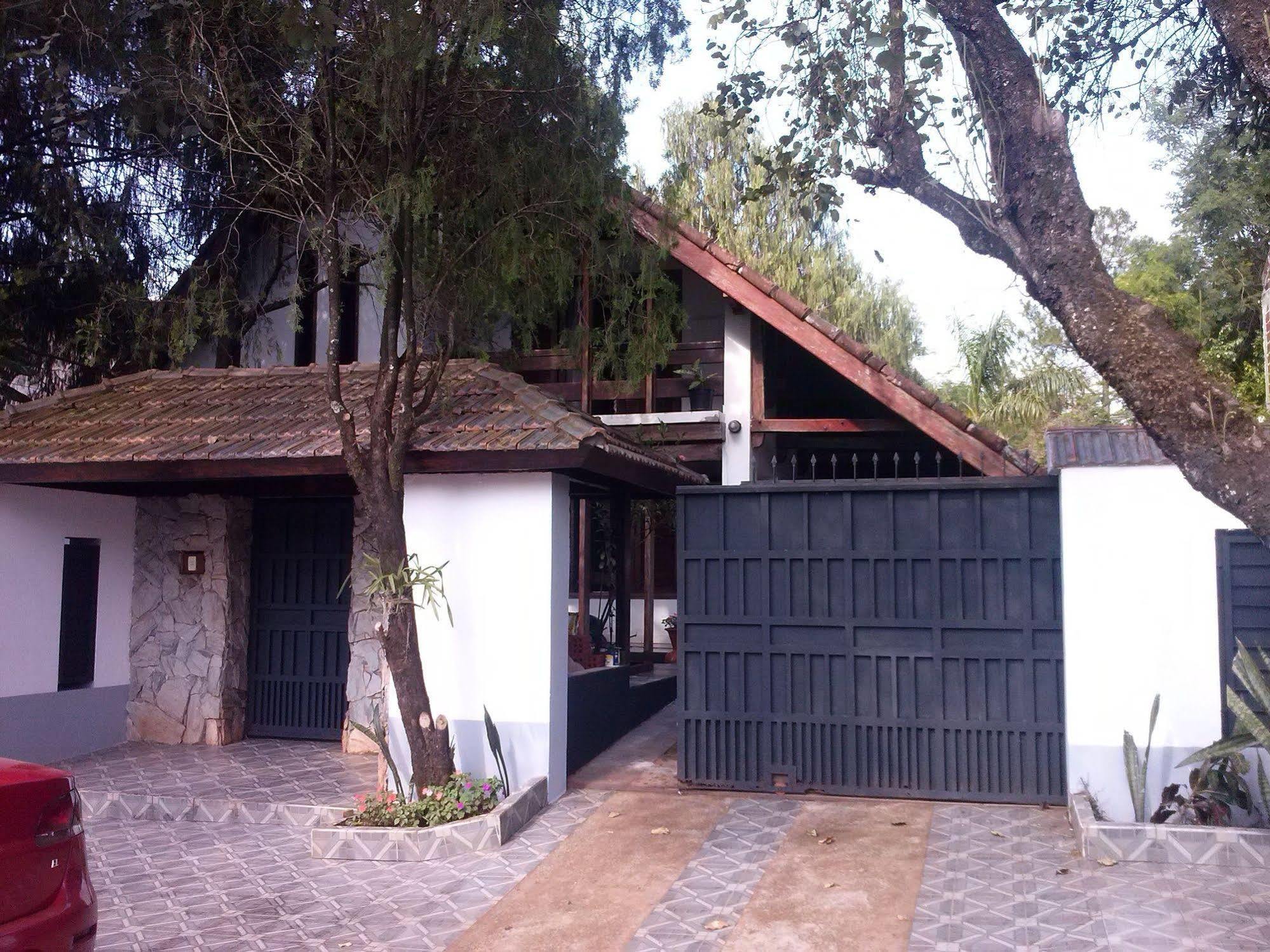 Petit Hotel Caraguata Puerto Iguazú Kültér fotó