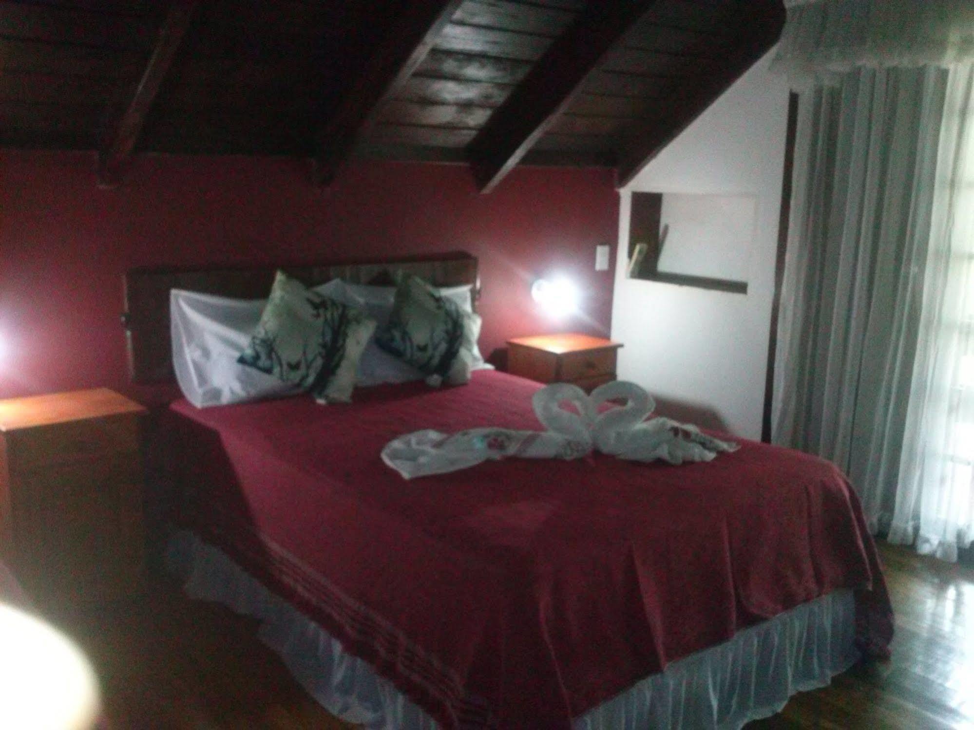 Petit Hotel Caraguata Puerto Iguazú Kültér fotó